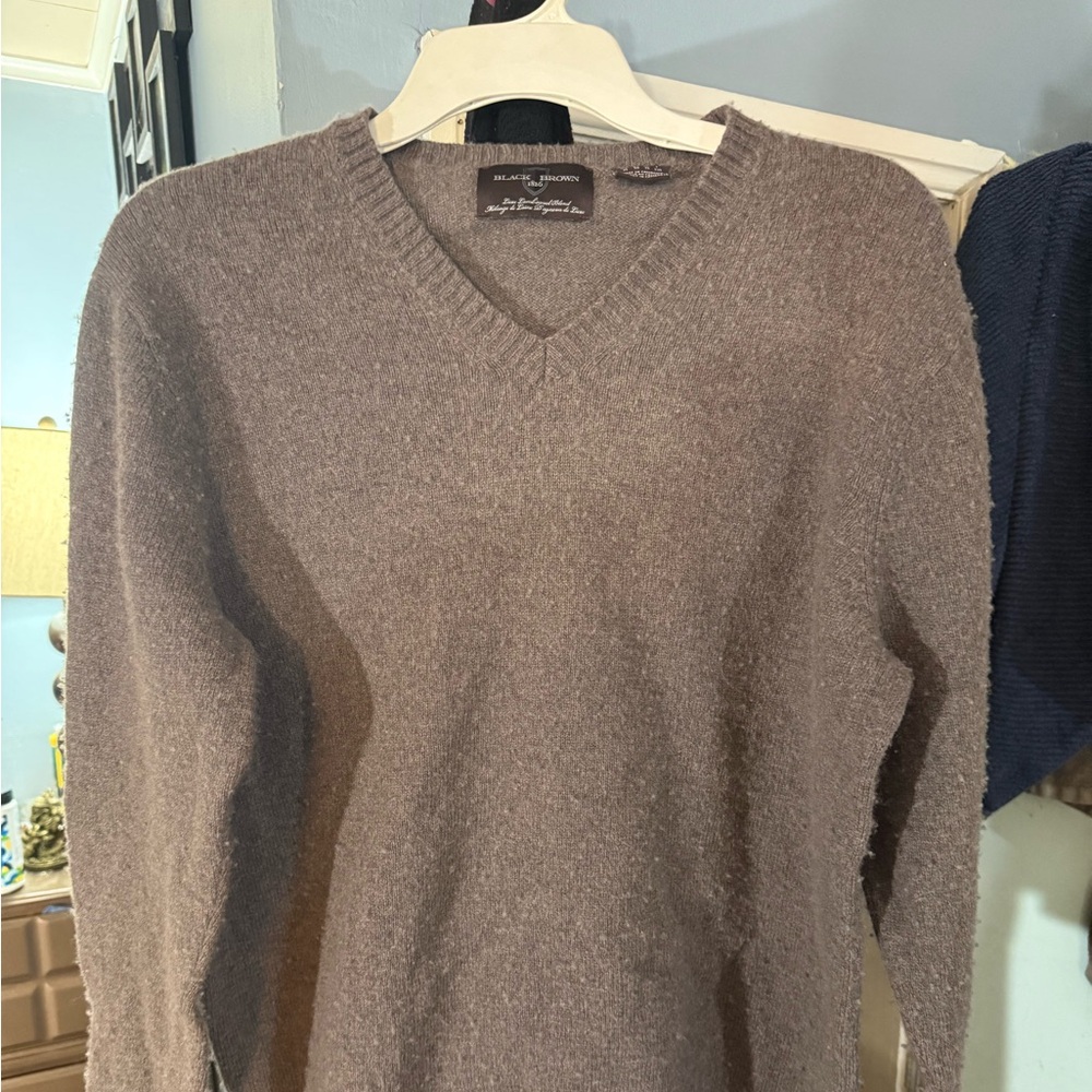 Black Brown 1826 Taupe V-Neck Sweater